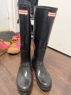 Hunter Gloss Black Knee-High Rain Boots